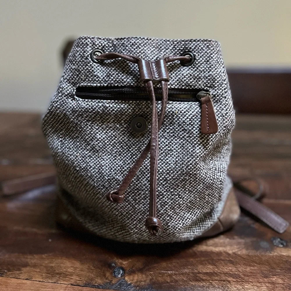 Vintage LLBean Wool blend bucket Backpack Purse - Picture 2 of 10